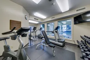 Heritage Inn & Suites - Brooks - Sala de fitness