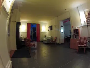 BasicRooms Hotel - Inngangsparti