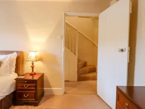 Early Mist Cottage - Room