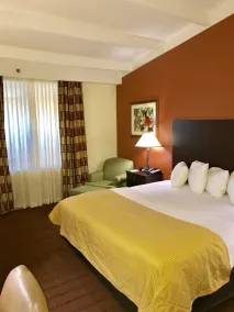 Hamden Hotel and Suites HAMDEN - NEW HAVEN - Chambre