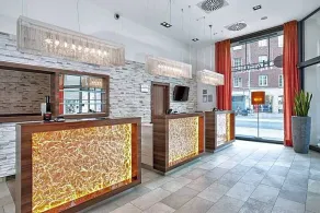 H4 Hotel Münster - Rezeption