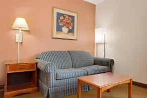 Ramada by Wyndham Provo - Chambre