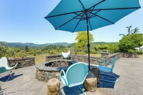 Oregon Farmhouse Hideaway on 53 Acres - Interiør