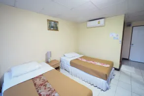 Navanakorn Golden View - Chambre