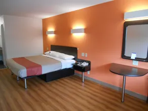 Motel 6-San Antonio, TX - South IH-10 East - Room