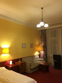 Kurfürst am Kurfürstendamm - Room