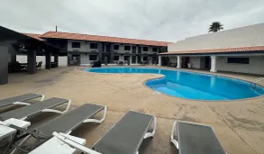 Quality Inn & Suites Lake Havasu City - Piscine