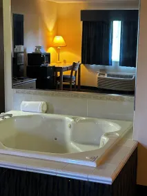 Ameristay Inn & Suites - Rum