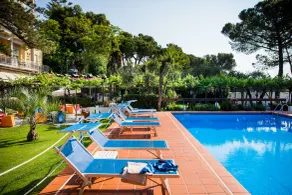 Hotel Eden Park - Image 1
