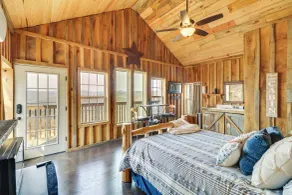 Peaceful ‘Mountain Air’ Getaway w/ Fire Pit! - Interiör