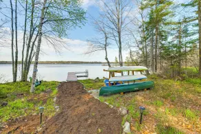 Waterfront Davis Pond Cabin w/ Dock + Kayaks! - Innenbereich