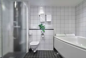 Scandic Plaza Umeå - Bathroom