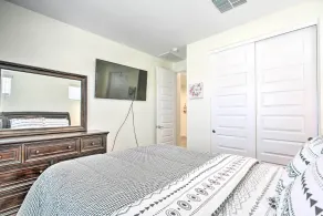 Spacious Surprise Home Near Sports Stadiums! - Værelse
