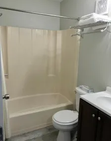 Jefferson Inn and Suites - Badezimmer