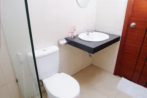 RedDoorz At Hotel Gajah Mada Palu - Badezimmer