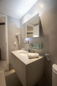 Serena Buzios - Bathroom