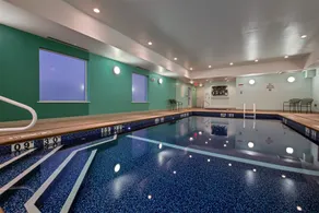 Holiday Inn Express & Suites Carlisle - Harrisburg Area by IHG - Piscine