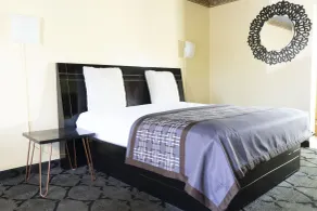 Luxe Inn and Suites - Chambre