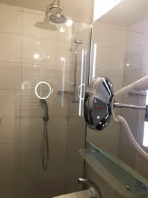 De Bronzen Koets - Badezimmer