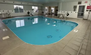AmericInn by Wyndham, Galesburg, IL - Piscine