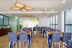 The Balcony Suites - Restaurant