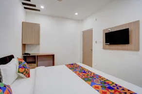 FabHotel Swastik Villa - Rum