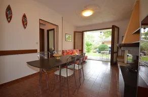 Villaggio Azalea - Restauration dans la chambre