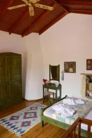 Apanemia Stone House in Crete - Rom