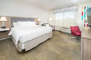Hampton Inn & Suites Santa Maria - Chambre