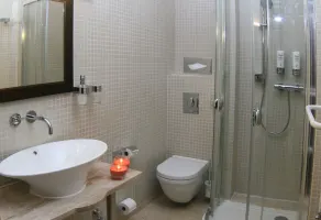 Hotel Apollo - Bathroom