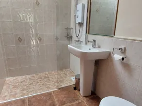 Sunnyside - Bathroom