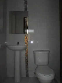 Hotel Colonial Inn - Bathroom