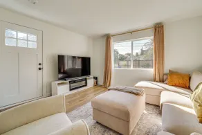 8 Mi to Downtown Seattle: Charming Home w/ Patio - Innenbereich