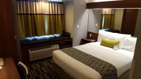 Microtel Inn & Suites by Wyndham Bellevue - Chambre