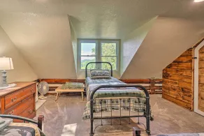 Pet-friendly Speedwell Cabin, 1 Mi to Water! - Innenbereich