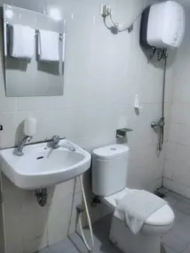 Izi Cozi Kemayoran Powered by Archipelago - Badezimmer