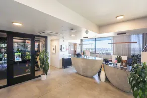 City24 Condo Hotel Little Italy Mission Hills - Reception