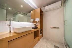 Hotel Jara - Bathroom