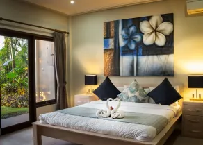 The Beach Front Villas - North Bali - Room
