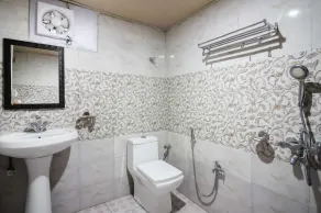 Glamwood Resort Dhanaulti, Ranked 1 in Dhanaulti - Bathroom