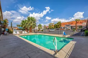 Rodeway Inn St George North - Near Pioneer Park - Piscine