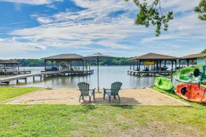 Waterfront Lake Anna Home: Summer Family Escape! - Innenbereich