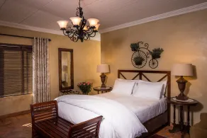 Opikopi Guest House - Room