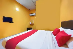 Coop Hotel Kangar - Zimmer