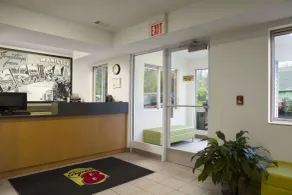Super 8 by Wyndham Manistee - Hall
