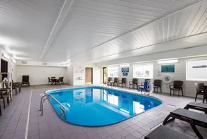 Quality Inn & Suites Green Bay - Ashwaubenon - Piscine