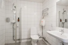 2Home Hotel Apartments - Badezimmer