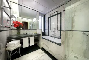 Eurostars Hotel Excelsior - Salle de bain