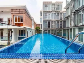 Glenwood Residences - Piscine