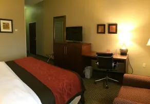 Comfort Inn & Suites Christiansburg I-81 - Vue de la chambre